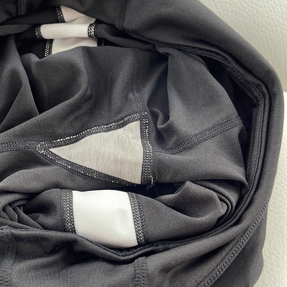 Mid-shin length Just Cleave black leggings. Size 4. - Picture 7 of 8